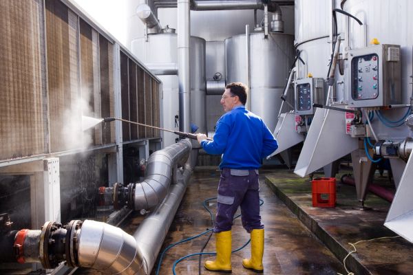Cost of Industrial Pressure Washing in Orem