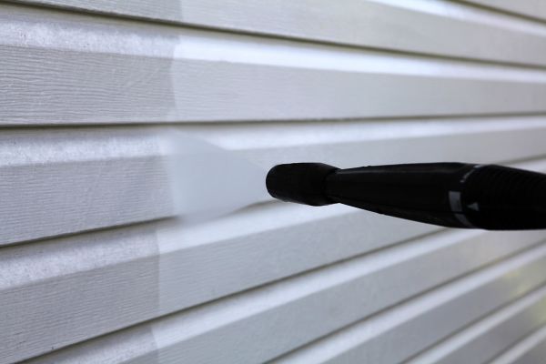 Condo Siding Power Washing in Orem