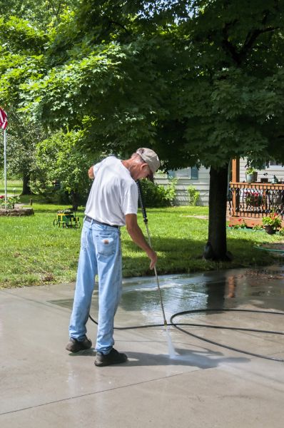 Driveway Concrete Cleaning in Orem