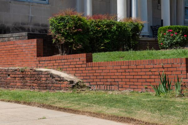Retaining Wall Cleaning in Orem