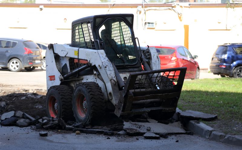 Asphalt Dirt Removal
